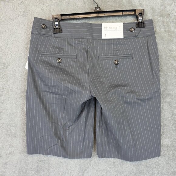 Gap Shorts Womens 1 Gray Pinstripe Hip Slung Fit Dress Bermuda Low Rise Stretch - Picture 9 of 13